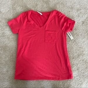 NWOT Women’s Tresics Short Sleeved Shirt!